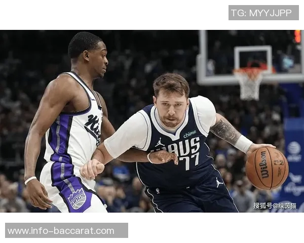 福克斯26分助球队逆转险胜强队间距拉开关键时刻到来 福克斯26分助球队逆转险胜强队间距拉开关键时刻到来