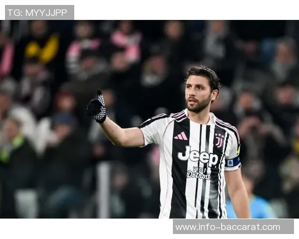 斯帕莱蒂对洛卡特利换人反应冷淡直接要求其回替补席